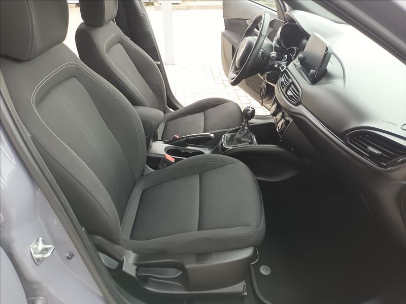 Fiat Tipo 1,6 MJT,KLIMA,NAVI,VÝHŘEV - fotka 24 z 45