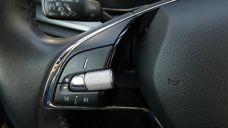 Škoda Octavia Combi 2,0 TDI Ambition - fotka 11 z 20
