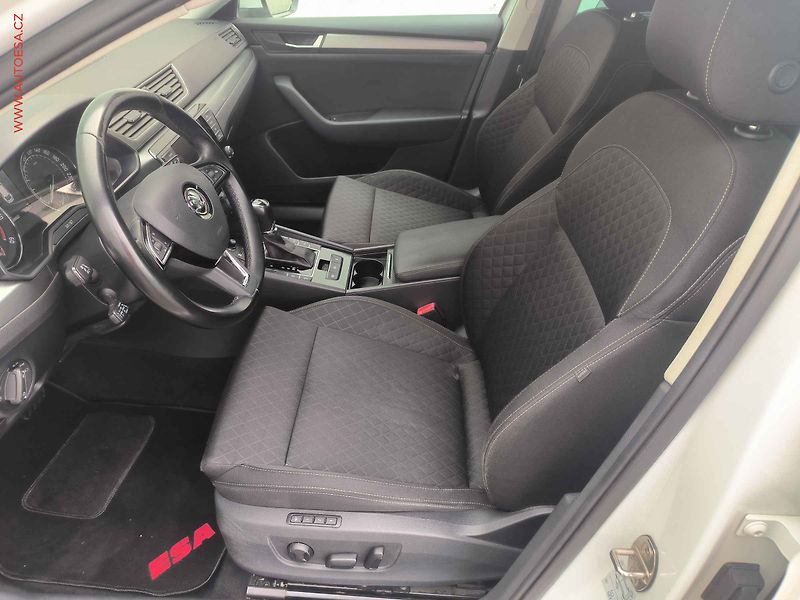Škoda Superb (2016) 1.6 TDi, Style, DSG, bixen - fotka 9 z 23