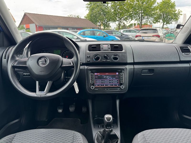 Škoda Fabia (2014) Elegance 1.2 TSI 63kW - fotka 18 z 29