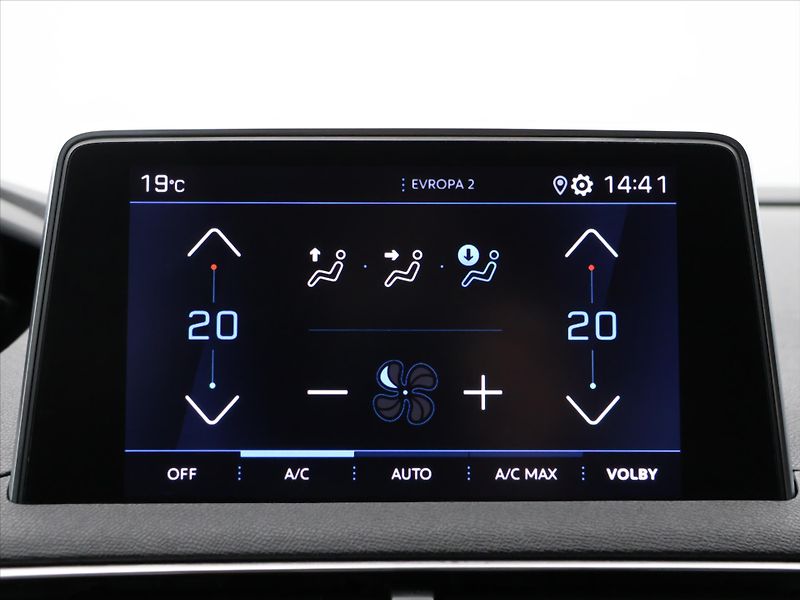 Peugeot 3008 1,5 HDi 96kW Allure CZ - fotka 21 z 31
