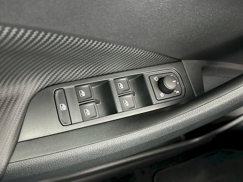 Škoda Kamiq (2025) DSG 1.0TSI 85kW Monte Carlo - fotka 27 z 33