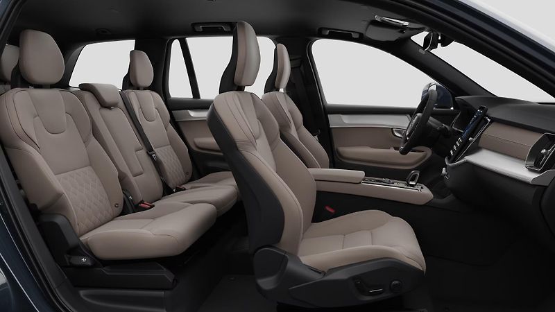 Volvo XC90 (2026) T8 AWD Plug-in CORE 7m - fotka 4 z 12
