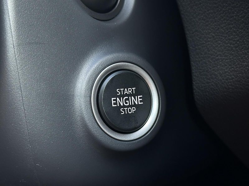 Škoda Fabia 1.0TSi 95PS LED V.Cockpit Clim - fotka 15 z 34