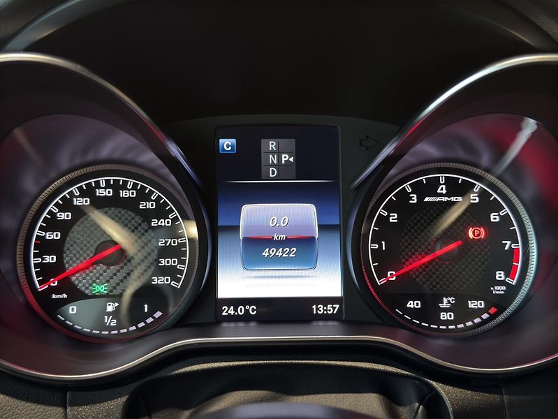 Mercedes-Benz Třídy C (2018) Mercedes-AMG C 63 kupé - fotka 12 z 22
