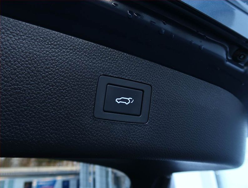 Hyundai i40 (2016) 1.7 CRDi, Automat, Kůže, Navi - fotka 17 z 18