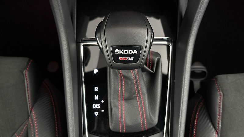 Škoda Kodiaq 2.0 TSI DSG 4x4 RS - fotka 26 z 31