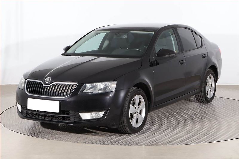 Škoda Octavia (2014) 1.6 TDI, Serv.kniha, Tempomat - fotka 2 z 20