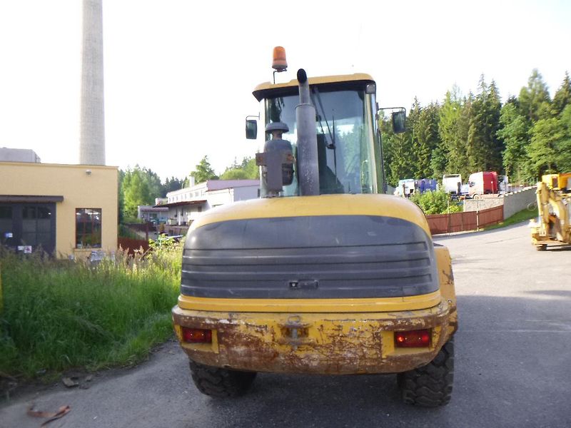 Volvo (2011) L40 nakladač - fotka 5 z 14