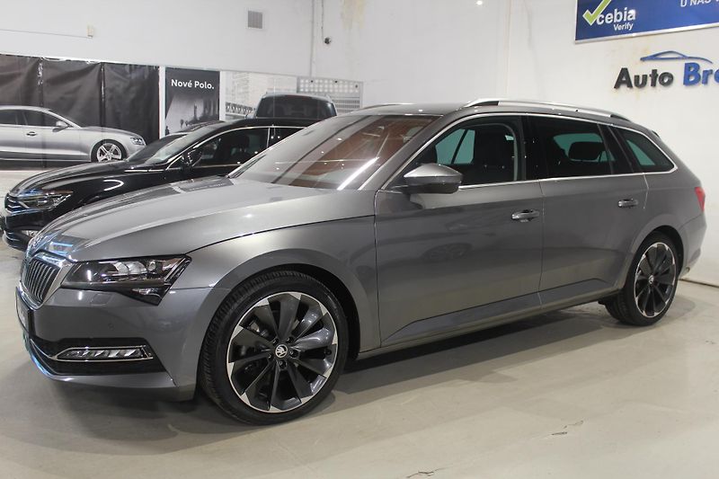 Škoda Superb (2023) 2.0TDI DSG Matrix Display - fotka 7 z 35