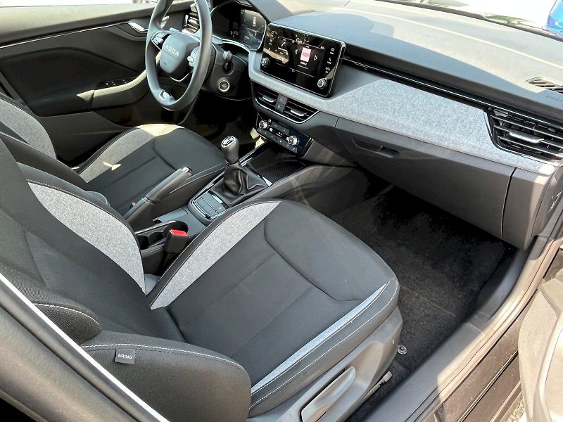 Škoda Kamiq (2025) 1.0 TSI 85kW Selection - fotka 18 z 27