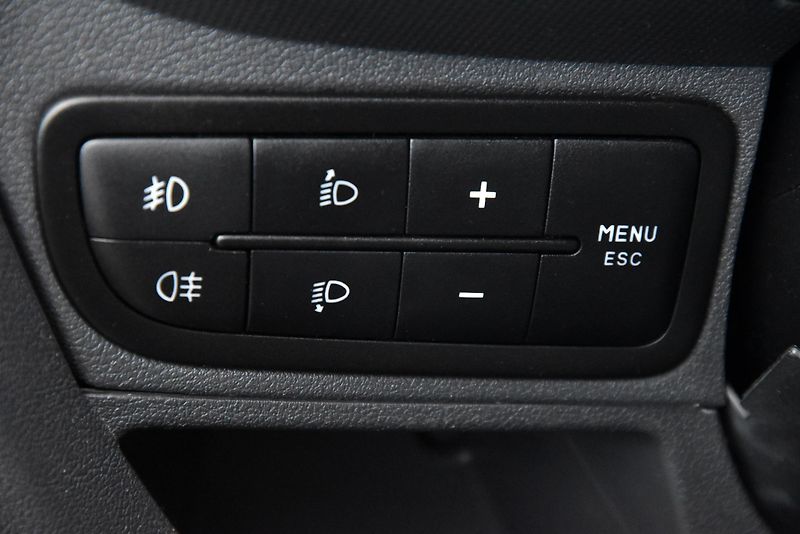 Fiat Qubo 1.3 MultiJet,KLIMA,PDC,ALU16 - fotka 11 z 44