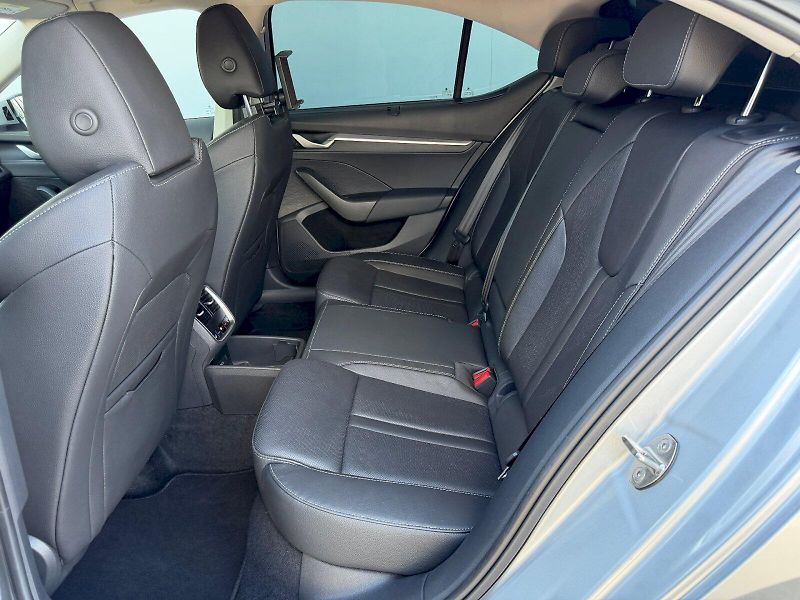 Škoda Octavia (2025) 2.0 TDI 110kW DSG Exclusive Se - fotka 25 z 35