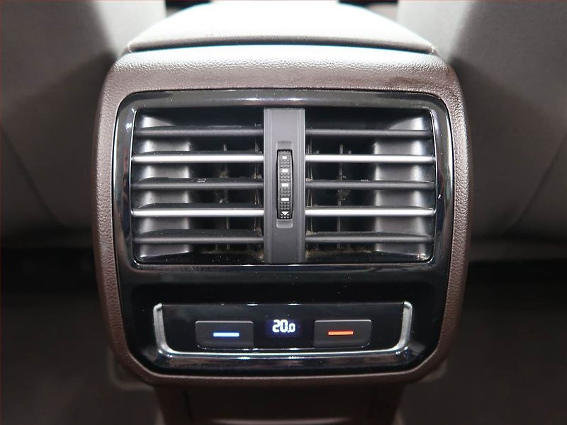Volkswagen Passat (2016) Comfortline 1.6 TDI, Navi - fotka 17 z 19