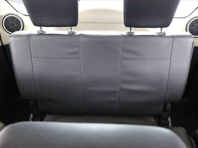 Mitsubishi Pajero (2015) 3.2 DI-D - fotka 14 z 18