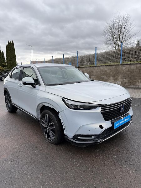 Honda HR-V 1,5 eHEV automat  - fotka 2 z 15