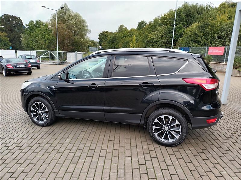 Ford Kuga 2,0 TDCi,120kw,4x4,NAVI,KAMERA - fotka 8 z 50