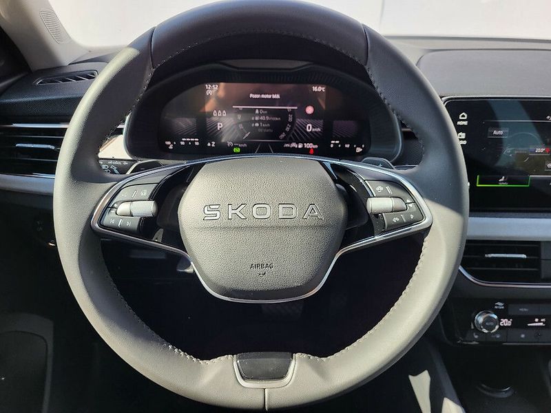 Škoda Kamiq Top Selection 1,5TSI 110kW - fotka 13 z 27