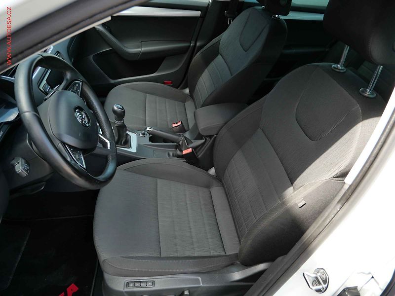 Škoda Octavia (2015) 2.0 TDi, ČR, Navi, bixen - fotka 9 z 24