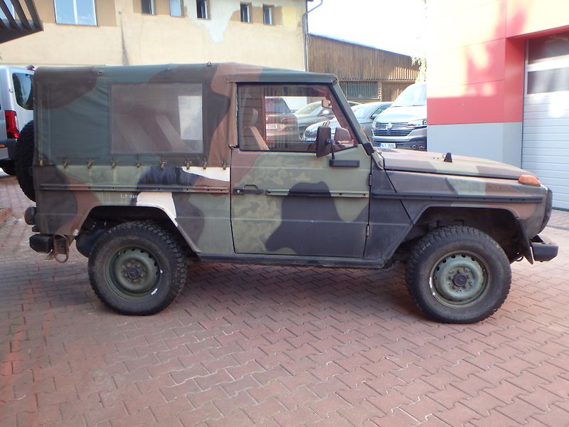 Mercedes-Benz Třídy G (1990) 250 GD - fotka 6 z 18