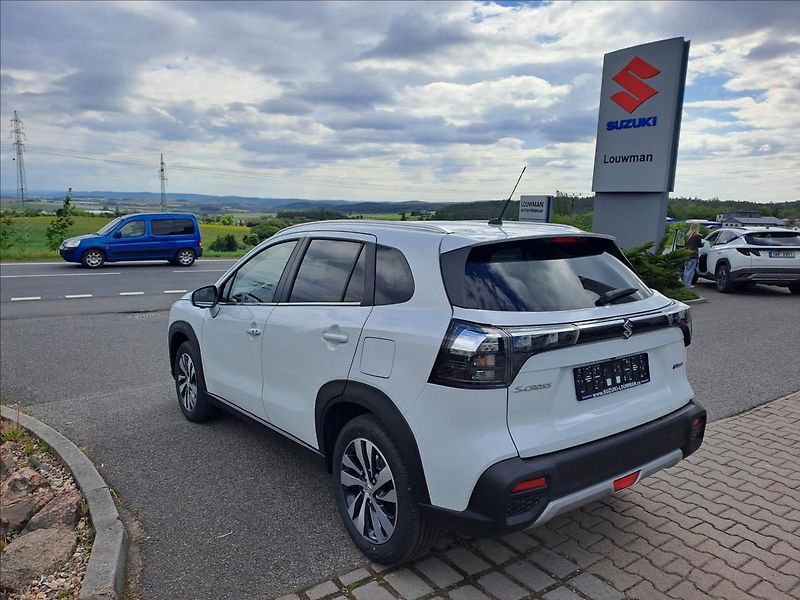 Suzuki S-Cross (2025) 1,4 BoosterJet Elegance Pano - fotka 7 z 24