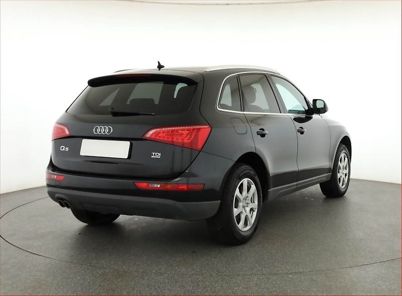 Audi Q5 (2012) 2.0 TDI, 4X4, Automat - fotka 5 z 18