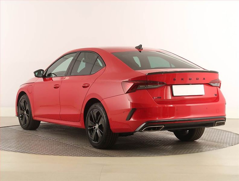 Škoda Octavia (2024) RS 1.4 TSI iV - fotka 4 z 34