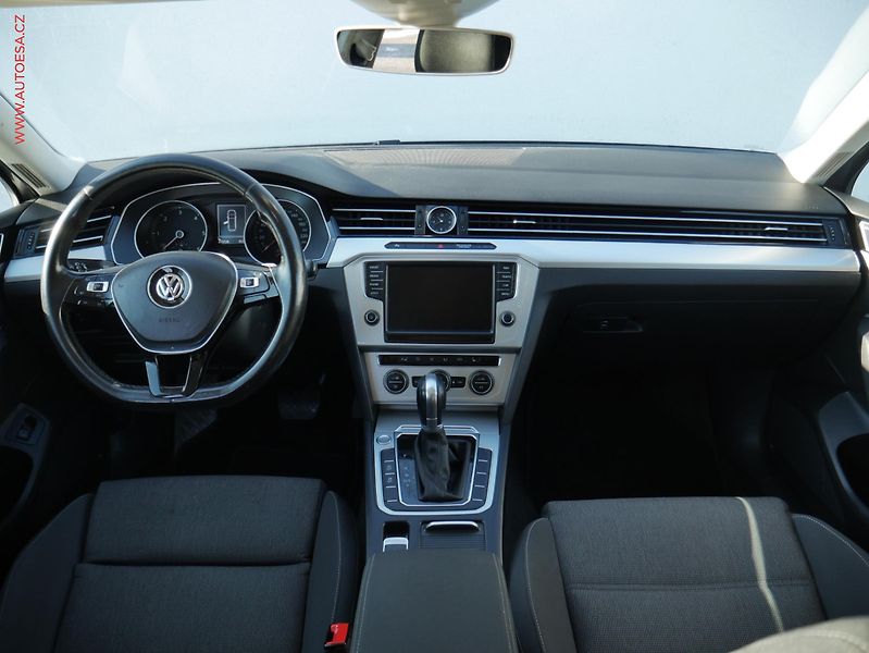 Volkswagen Passat (2015) 2.0TDi, AT, navi, LED - fotka 8 z 26