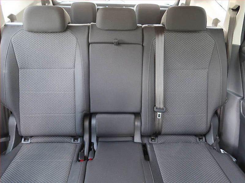 Volkswagen Tiguan Allspace (2018) Comfortline 2.0 TDI, Automat - fotka 10 z 19