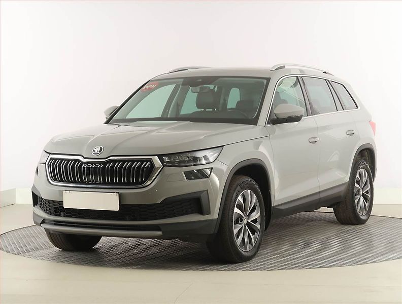 Škoda Kodiaq (2022) Style 2.0 TSI, digi klima - fotka 2 z 29