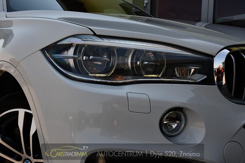BMW X6 M50d HUD 360KAM ACC - fotka 56 z 57