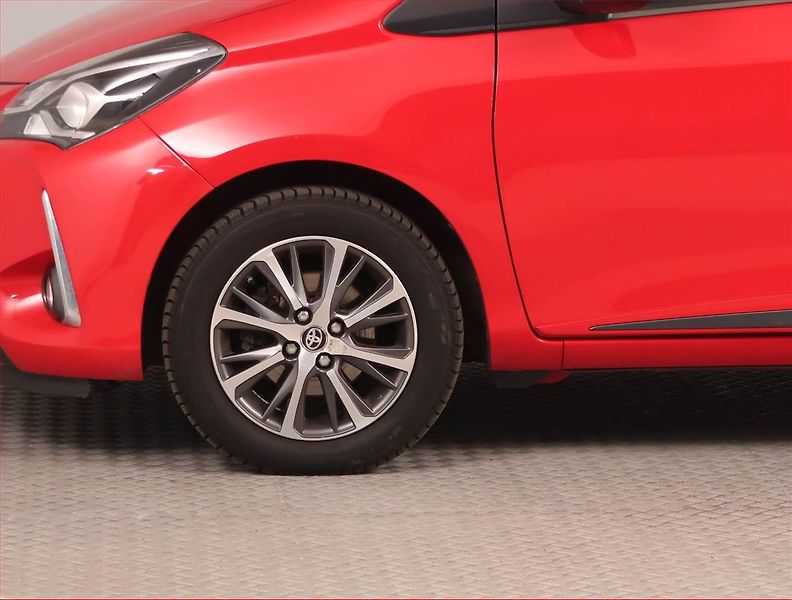 Toyota Yaris (2020) 1.5 Dual VVT-i, Serv.kniha - fotka 14 z 15
