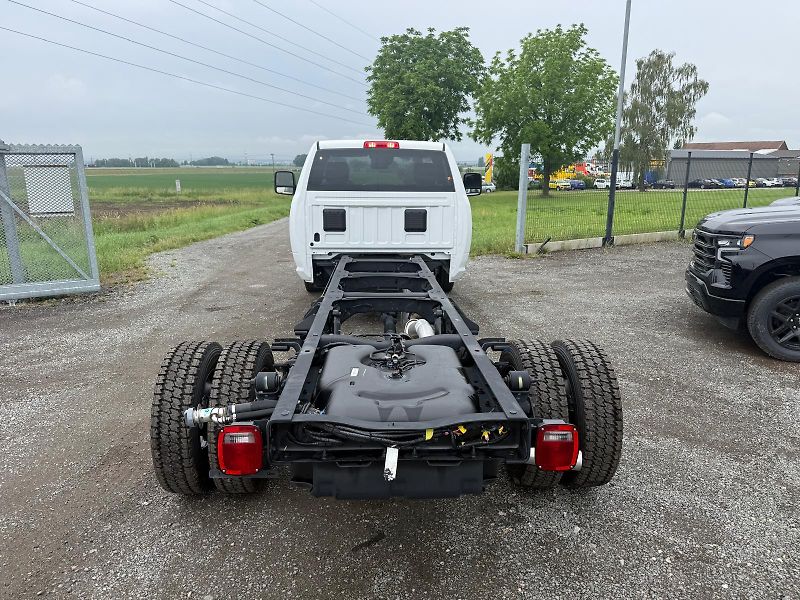 Dodge RAM (2025) 5500 Chassis Regular Cab - fotka 6 z 13