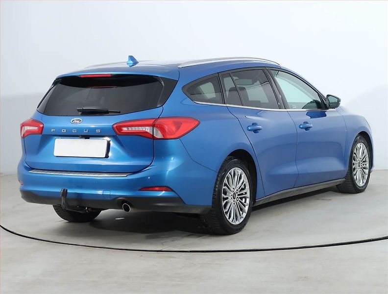 Ford Focus (2019) 2.0 EcoBlue, Automat, Navi - fotka 5 z 22