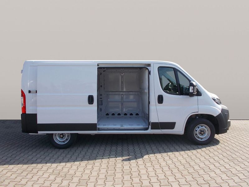Opel Movano (2026) Van 3000 L2H1 2.2 CDTi 120k 6- - fotka 7 z 11