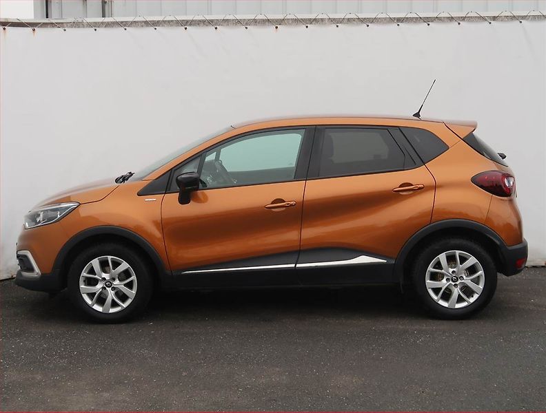 Renault Captur (2018) Limited 0.9 TCe, Serv.kniha - fotka 3 z 21