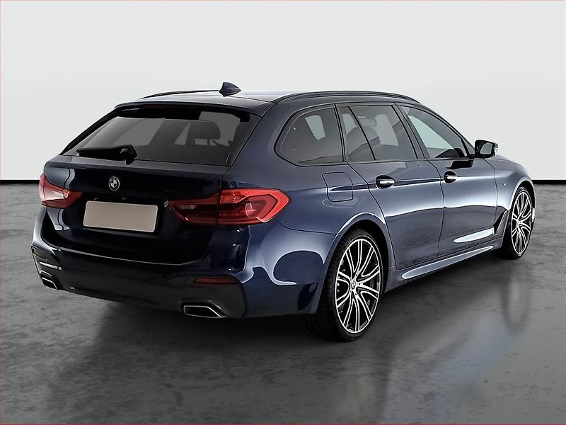 BMW Řada 5 (2018) M Sport 530d xDrive - fotka 5 z 20