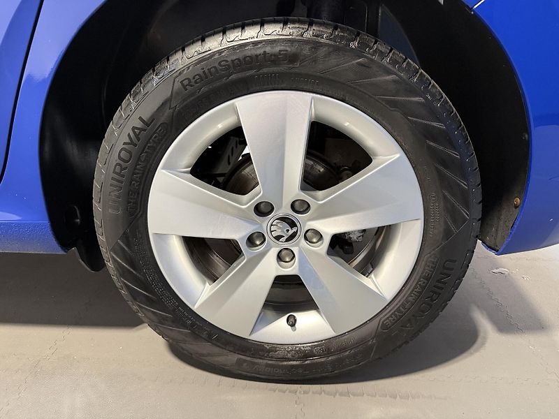 Škoda Scala 1.0 TSI 81kW Style DSG - fotka 13 z 13