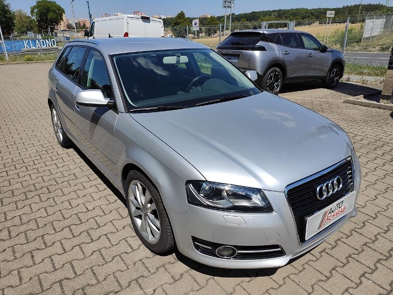 Audi A3 (2012) COMBI 2.0 TDI 140k DPH - fotka 8 z 29
