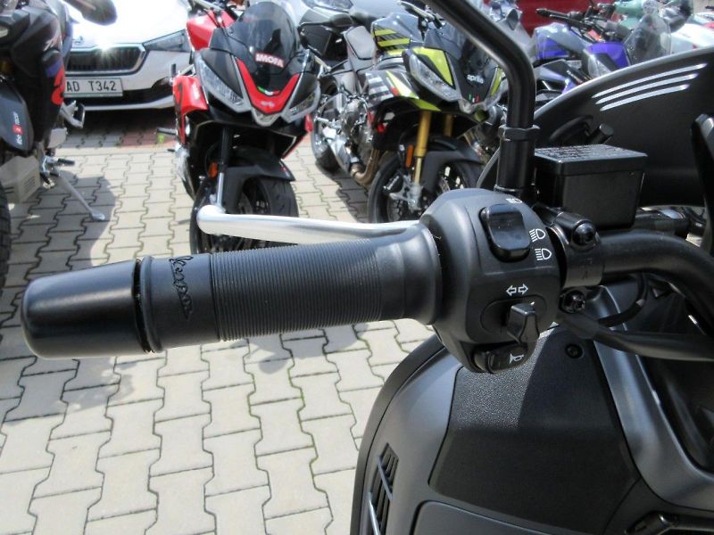 Vespa (2026) GTV 310 e5+ - fotka 7 z 9