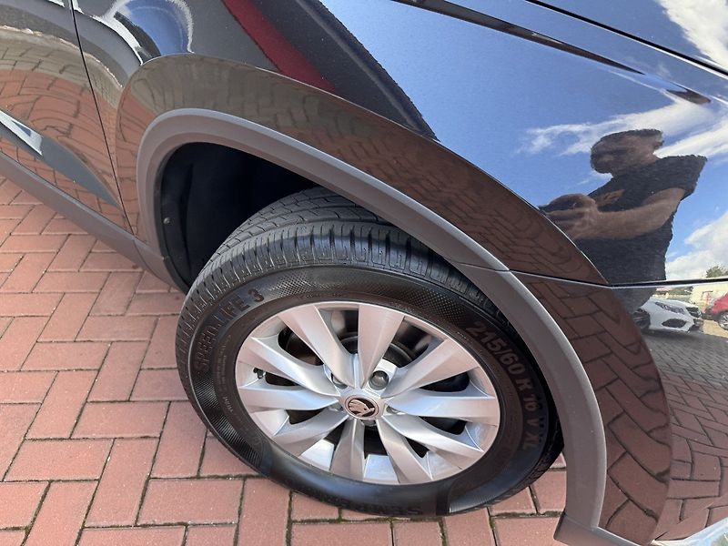 Škoda Karoq (2022) 2.0TDi LED Kamera Smartlink - fotka 44 z 48