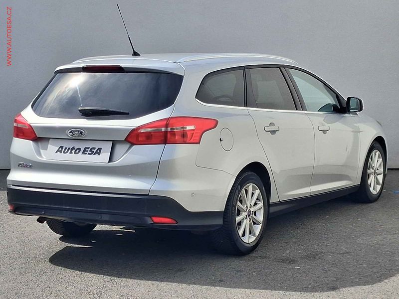 Ford Focus (2016) 1.5TDCI, ČR, servis.kniha, AC - fotka 4 z 18