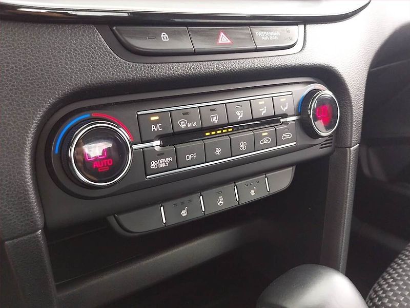 Kia XCeed (2020) Plug-in-Hybrid - fotka 19 z 23