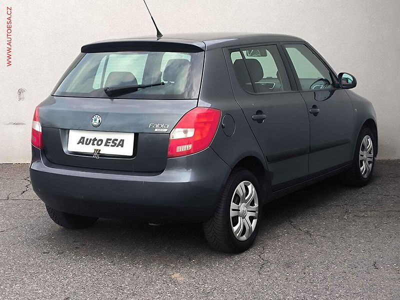 Škoda Fabia (2008) 1.2i, ČR, Ambiente - fotka 4 z 14