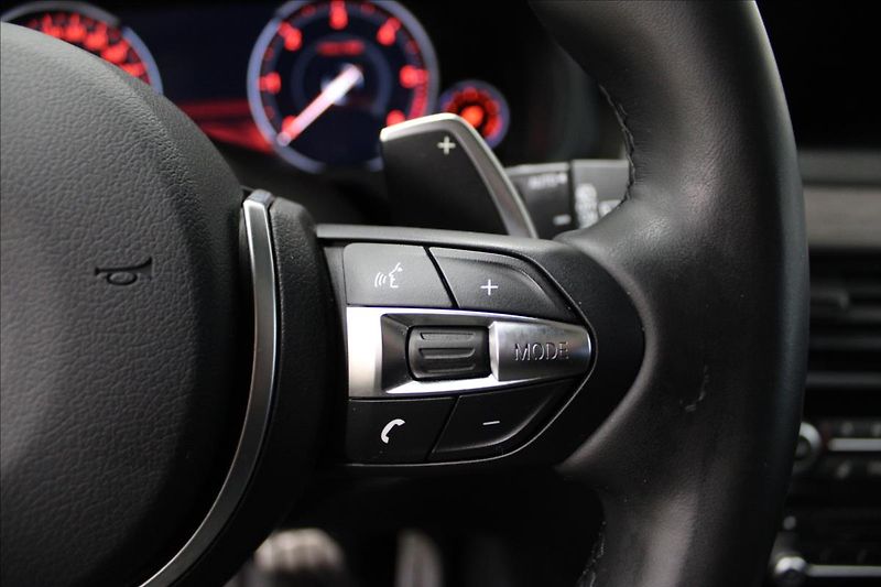 BMW X5 3,0 D 190kW M-paket DPH! - fotka 19 z 34