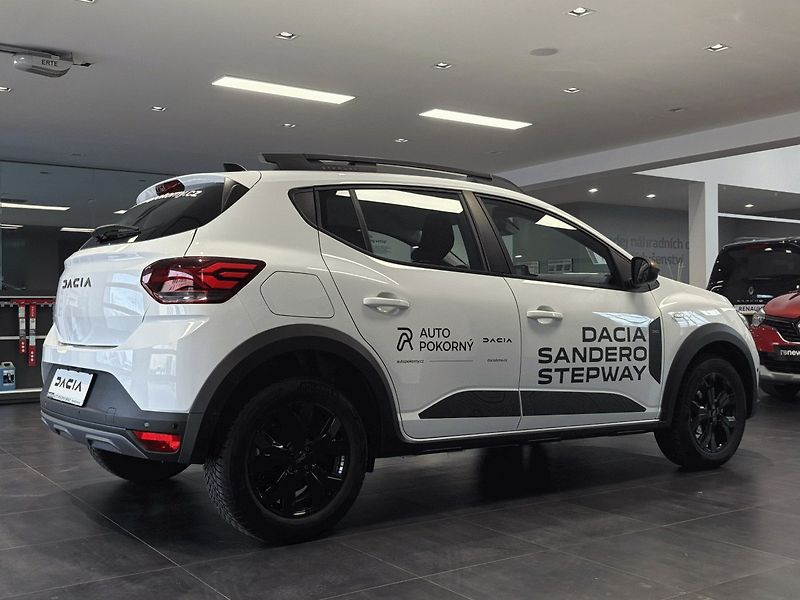 Dacia Sandero (2025) Stepway Extreme Eco-G 100 - fotka 4 z 10