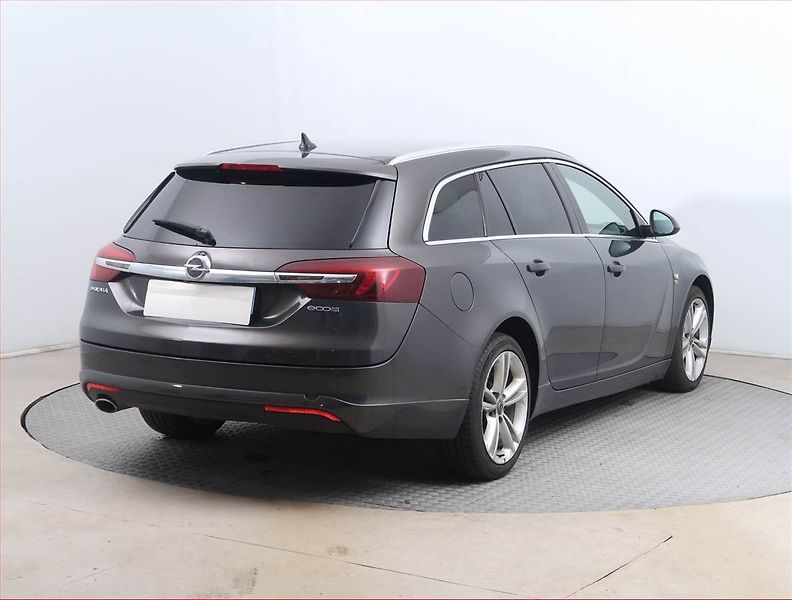 Opel Insignia (2014) OPC Line 2.0 CDTI, Navi - fotka 5 z 15