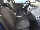 Ford Focus (2017) 1.5 TDCi, Tempomat - náhled 9
