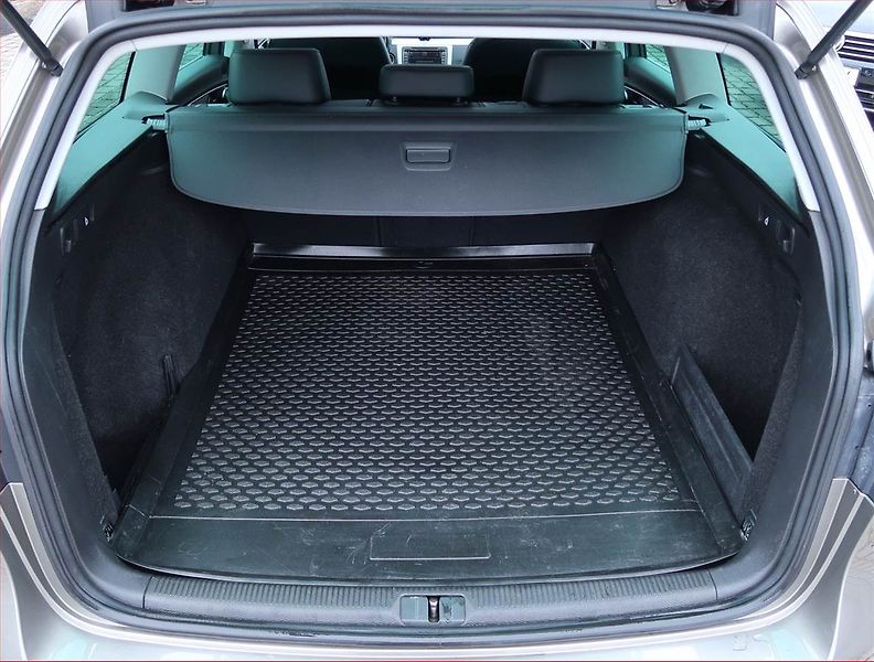 Volkswagen Passat (2013) Highline 2.0 TDI, Automat - fotka 14 z 17