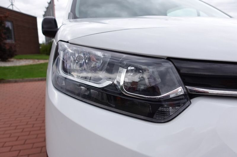 Toyota ProAce 1.5 D4-D 100 - 6 MT Active Car - fotka 25 z 25